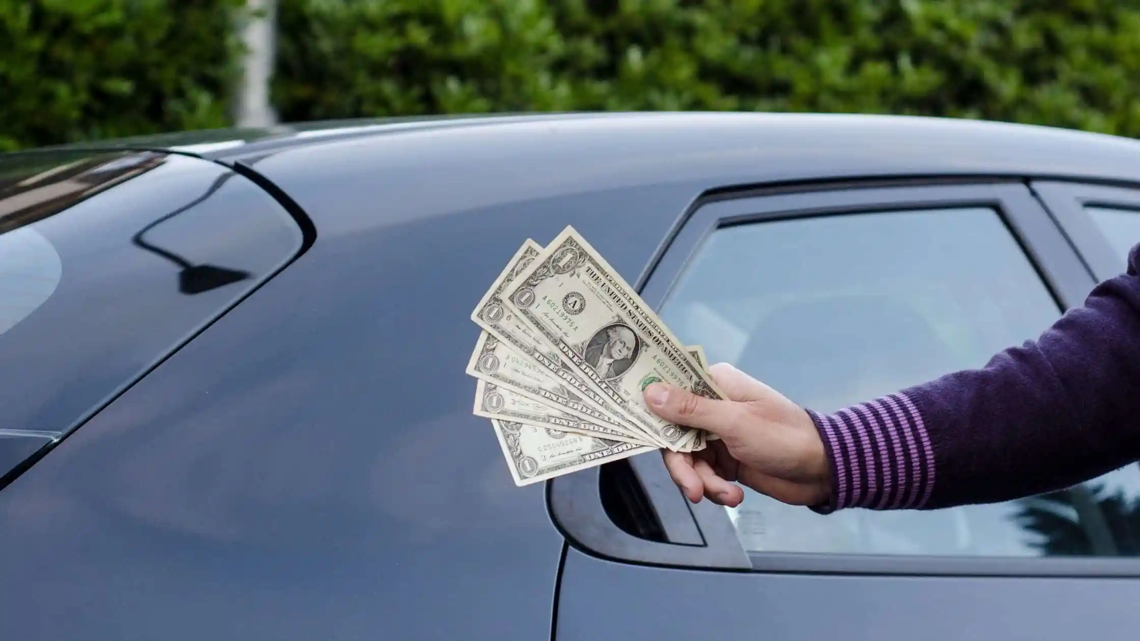 Dinero por Autos Chatarra